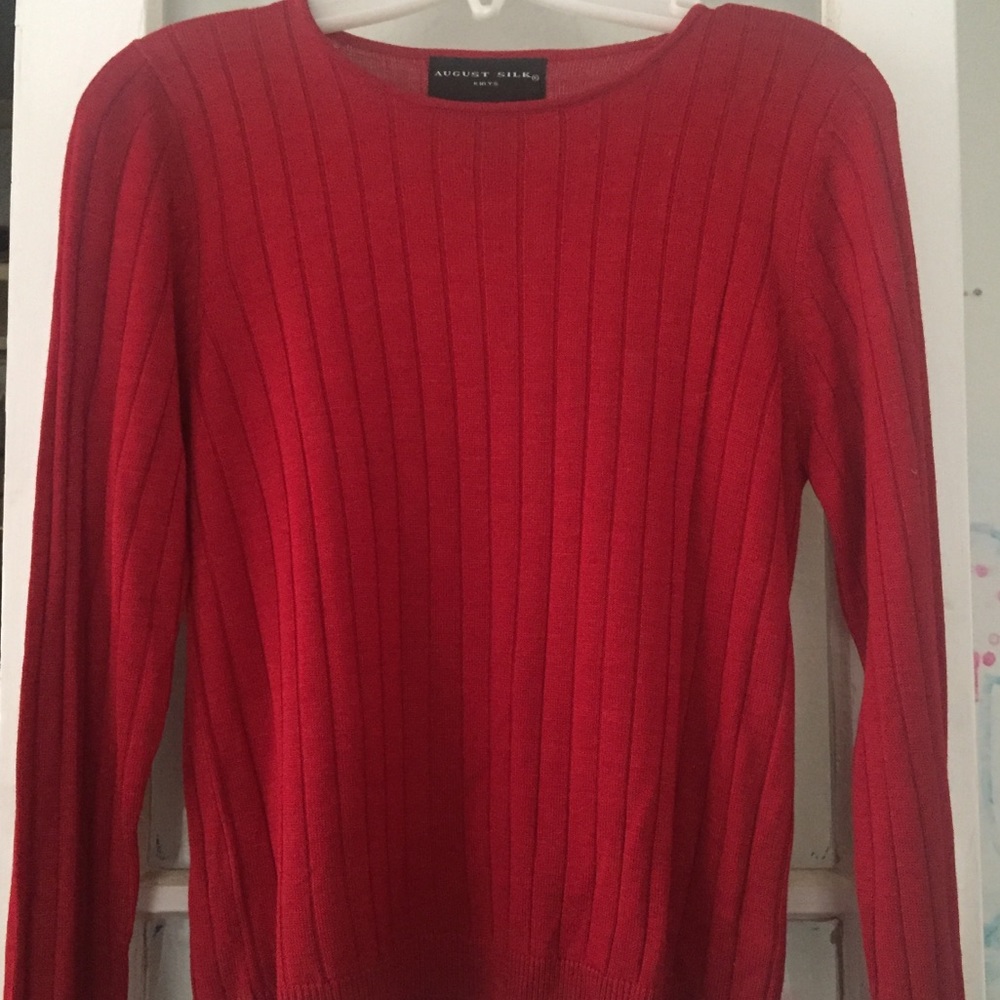 ☘️Red 100% Silk Sweater ☘️Mix and Match 5/$25☘️